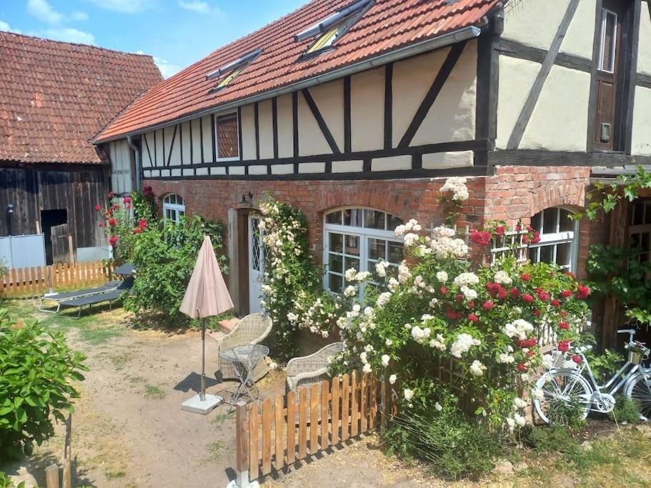 Romantisches Rosencottage Hofheim in Unterfranken Eksteriør billede